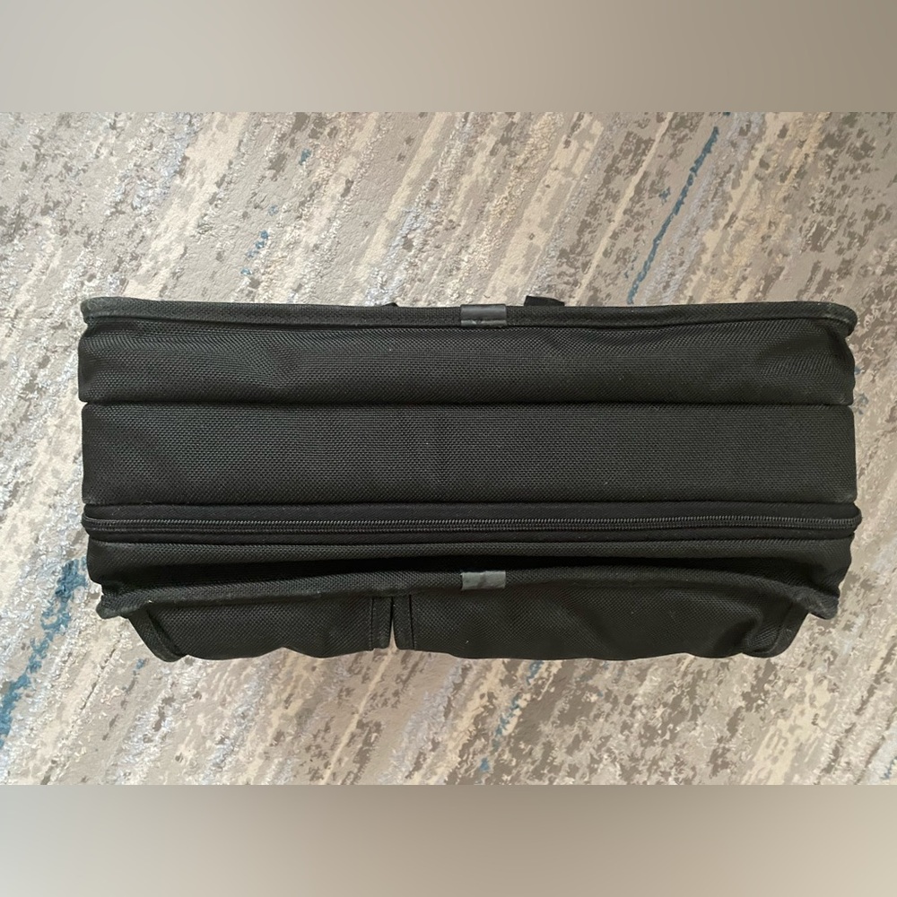 Tumi Black Briefcase for Men - Picture 15 of 15